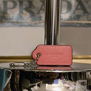 🏷️ COACH Reddish Pink Hang Tag